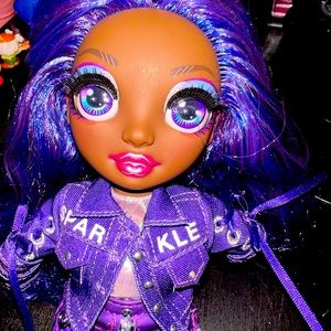 Beautiful Krystal Bailey Doll!! Mint condition. Comes with stand!